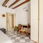 Antiche Stalle I