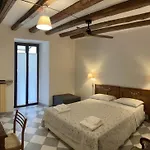 Antiche Stalle I